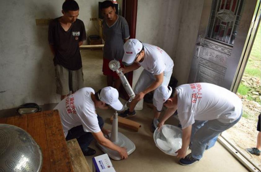 ［正能量爆表］東風風神湖北車主攜愛車AX7前線送溫暖 收獲滿滿贊譽！